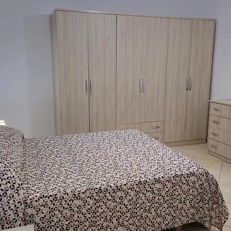 Bosco's Тирана